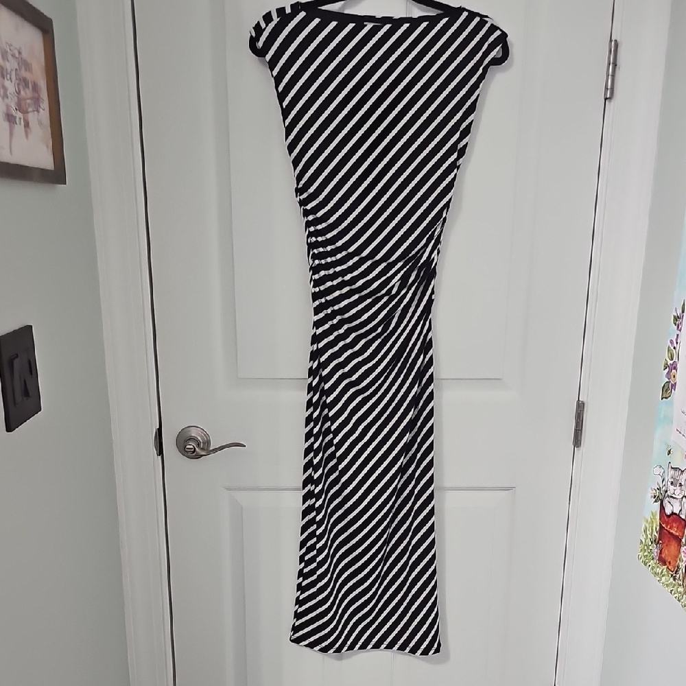 H&M Black and White Diagonal Striped Midi Dress